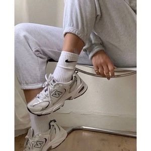 New balance sneakers 530